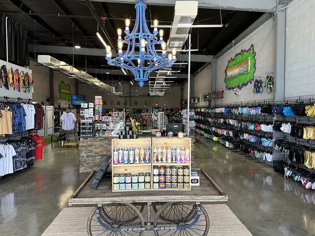 MojoMan store front entrance